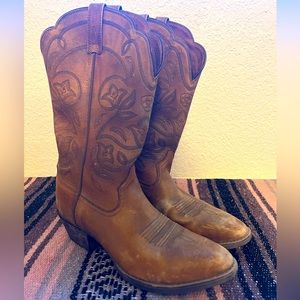 Women’s Ariat boots